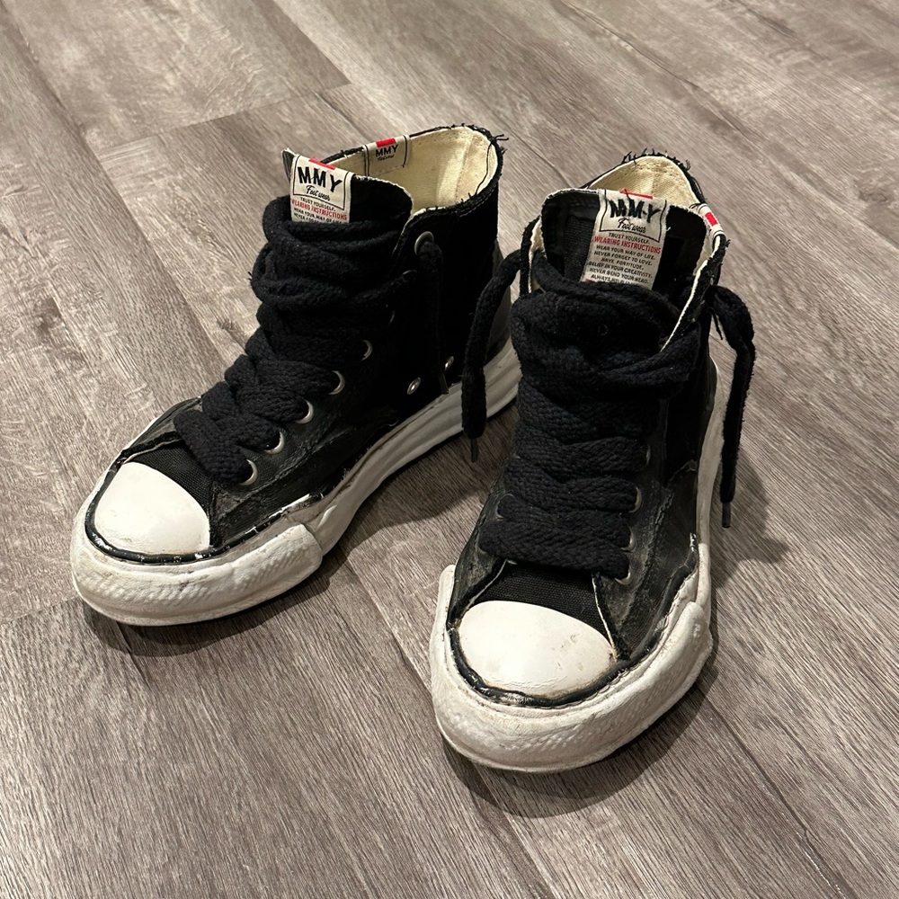 Maison Mihara Yasuhiro High-Top Lace-Up Sneakers - Authentic